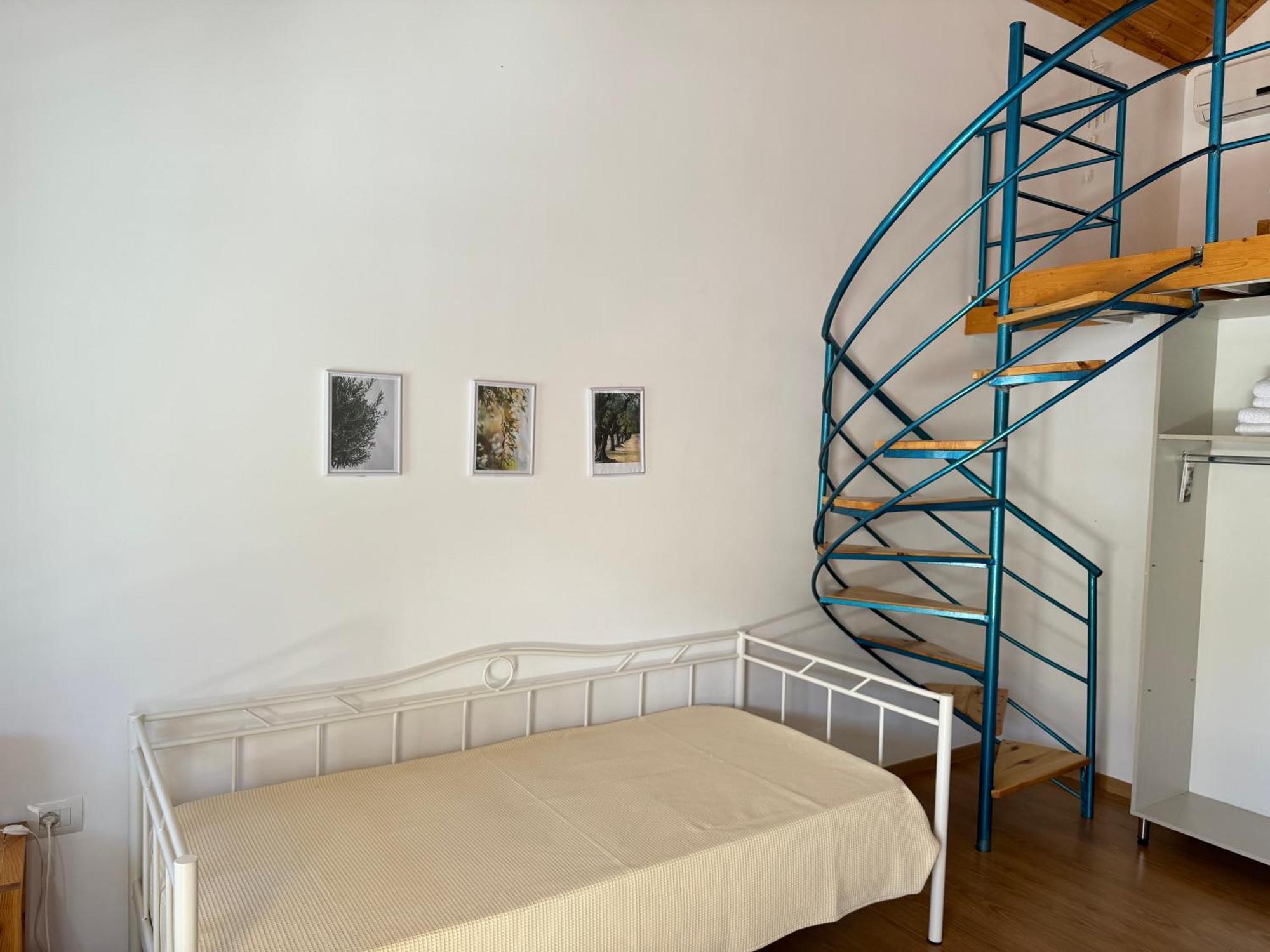 Tonea'S Houses Himare Luaran gambar
