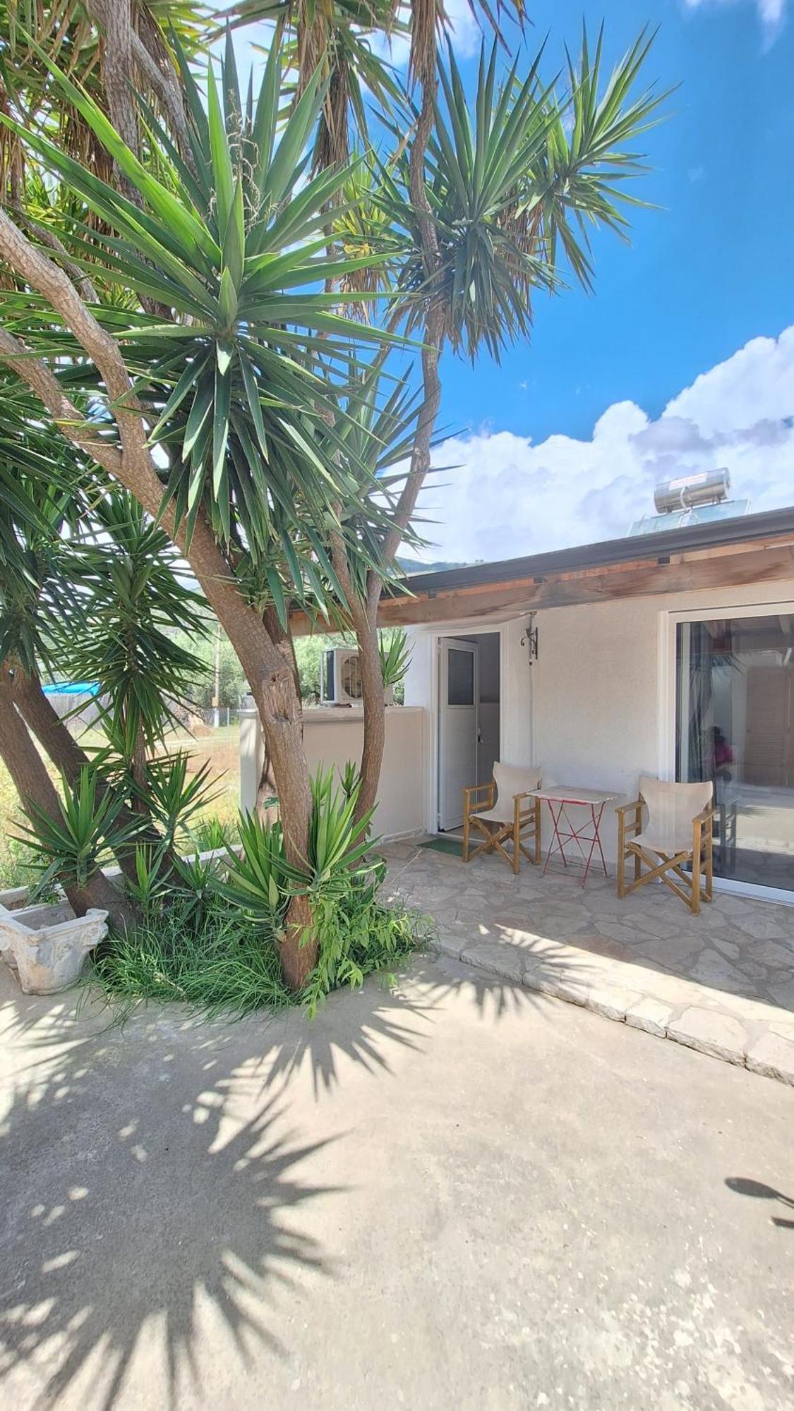 Tonea'S Houses Himare Bilik gambar